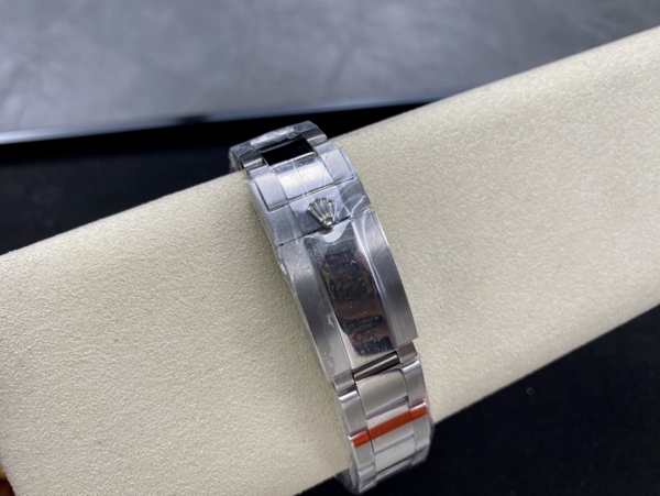 激安ロレックス着用イメージ